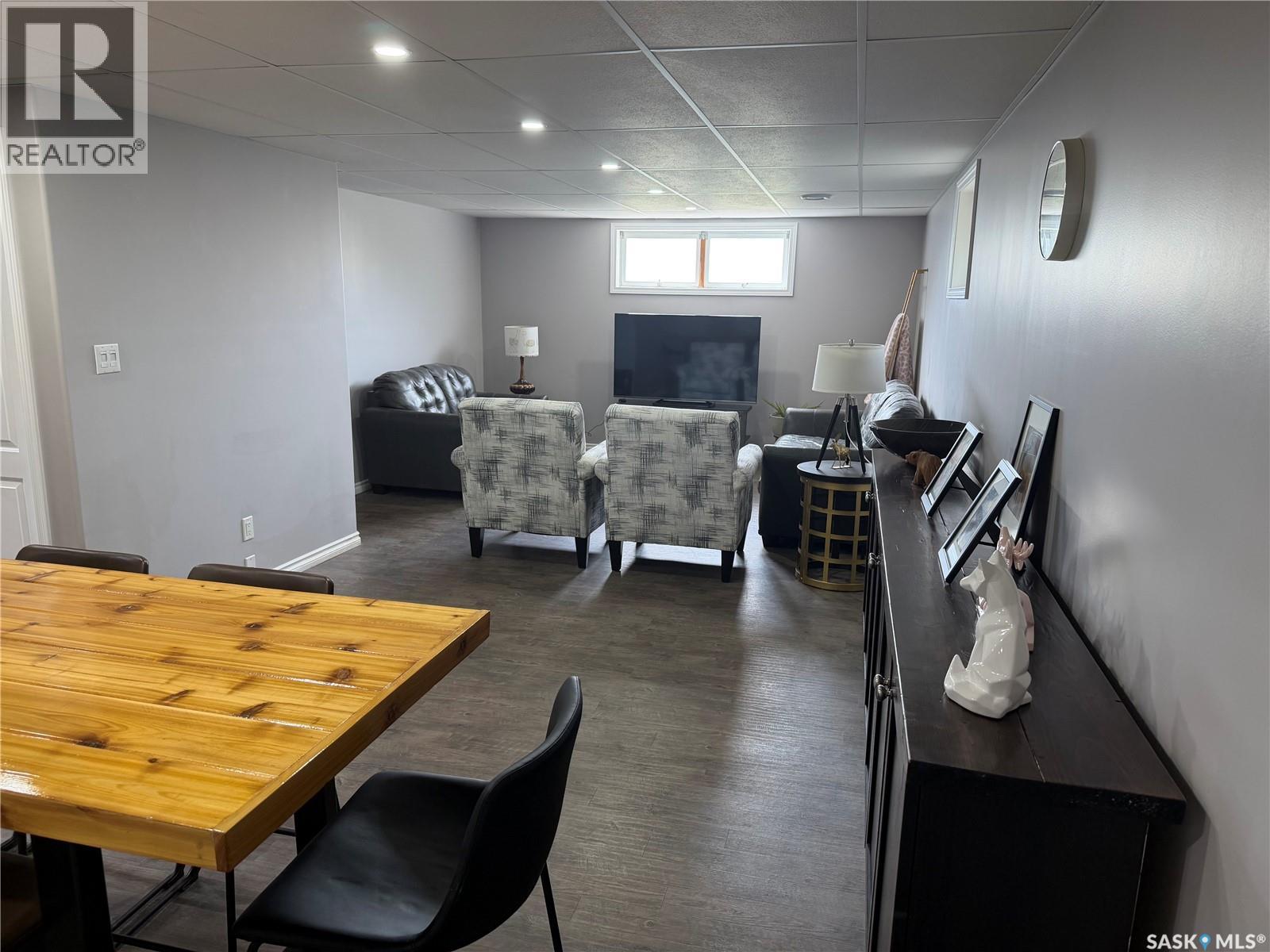 407 5th STREET E - Image 26