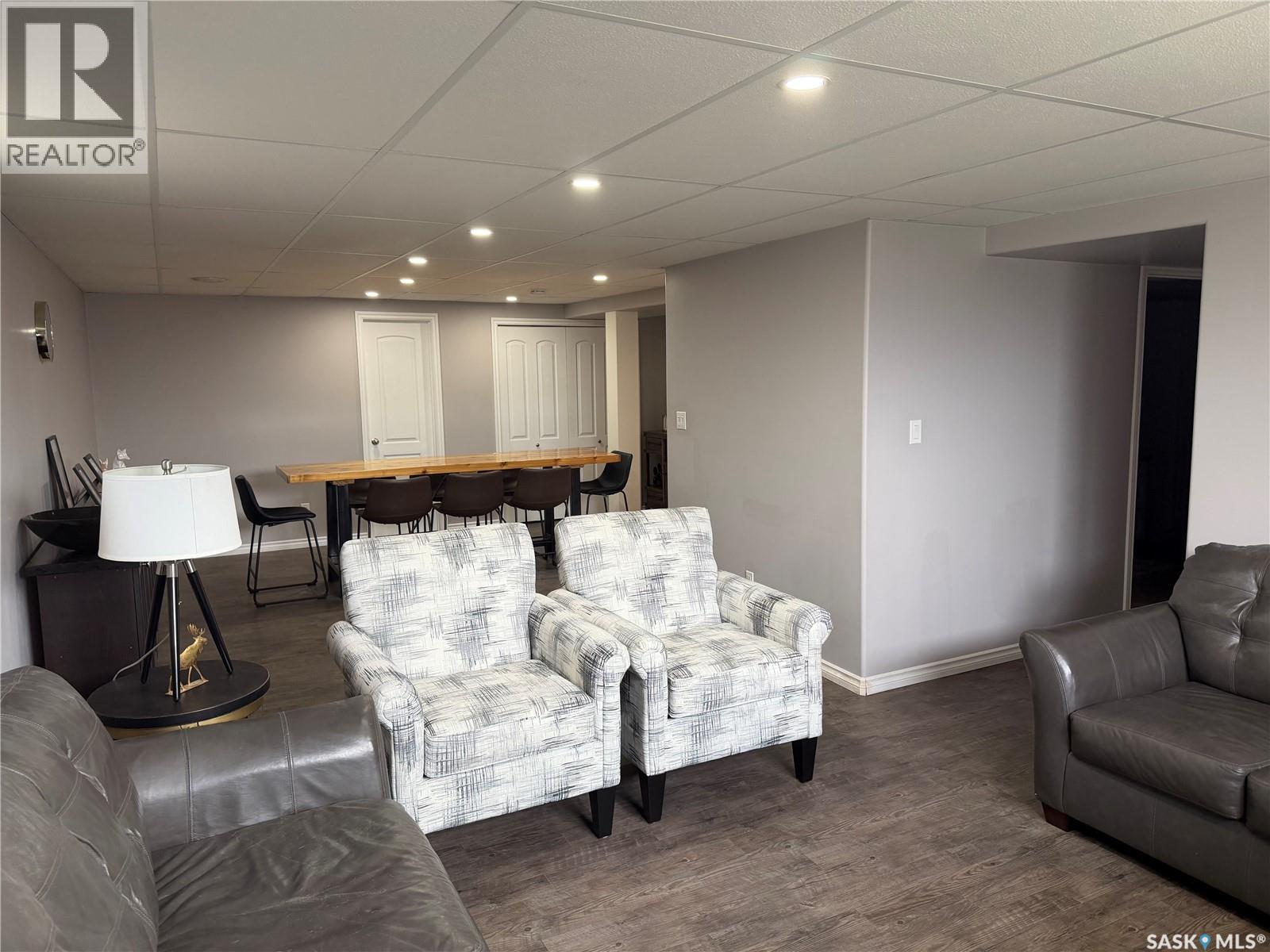 407 5th STREET E - Image 28