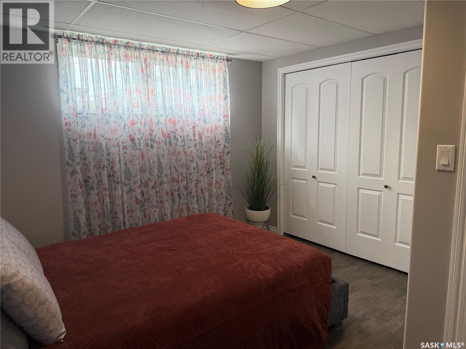 407 5th STREET E - 32