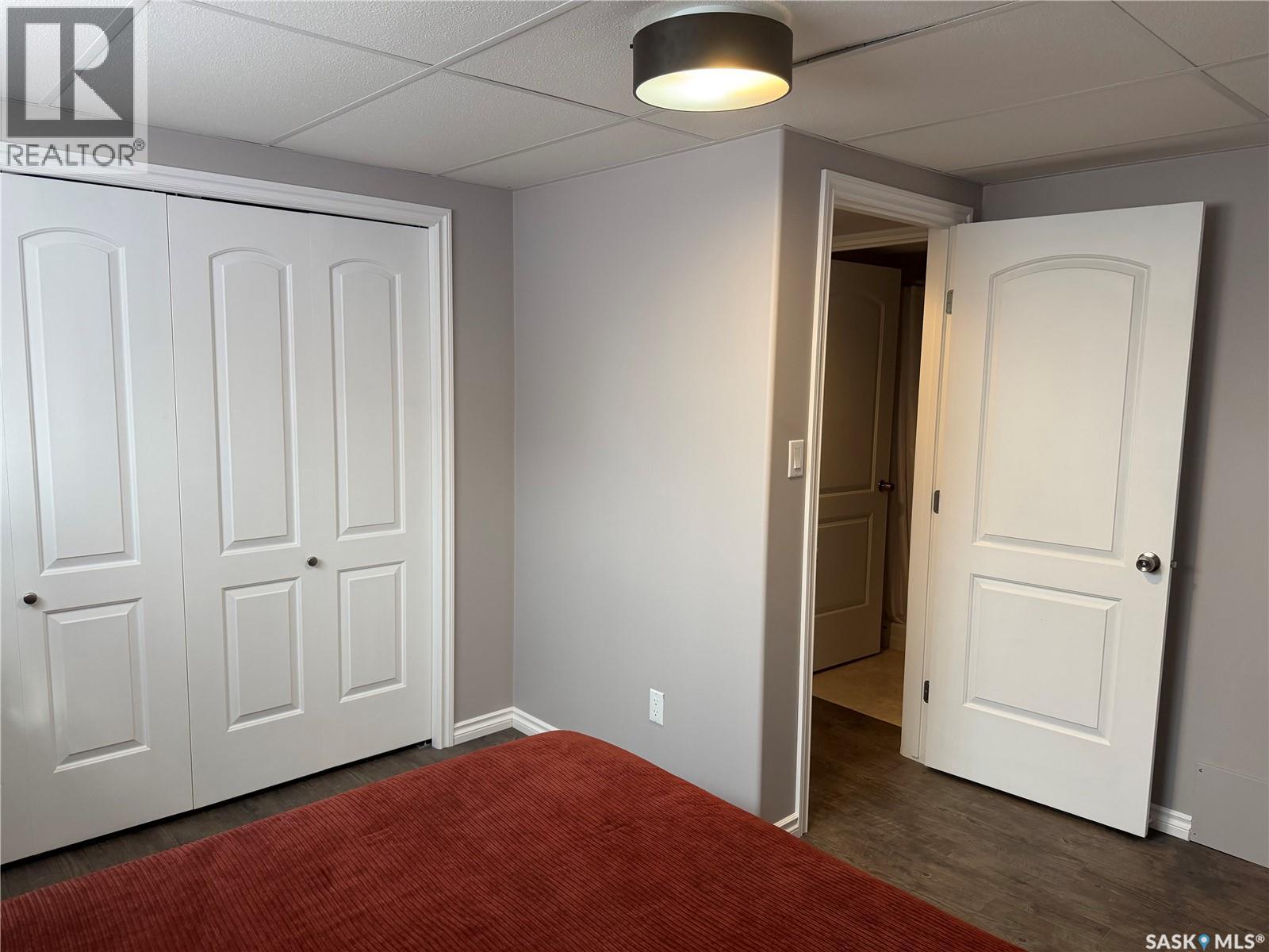 407 5th STREET E - 33