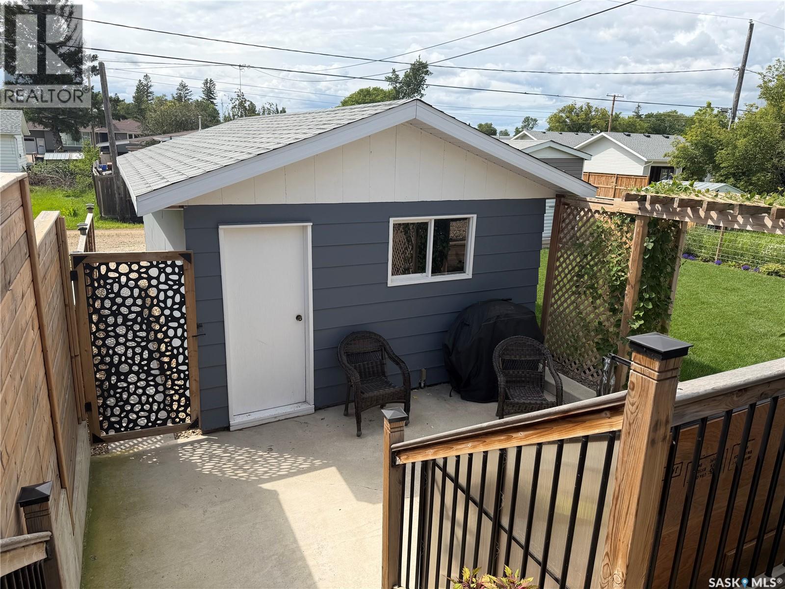 407 5th STREET E - Image 38