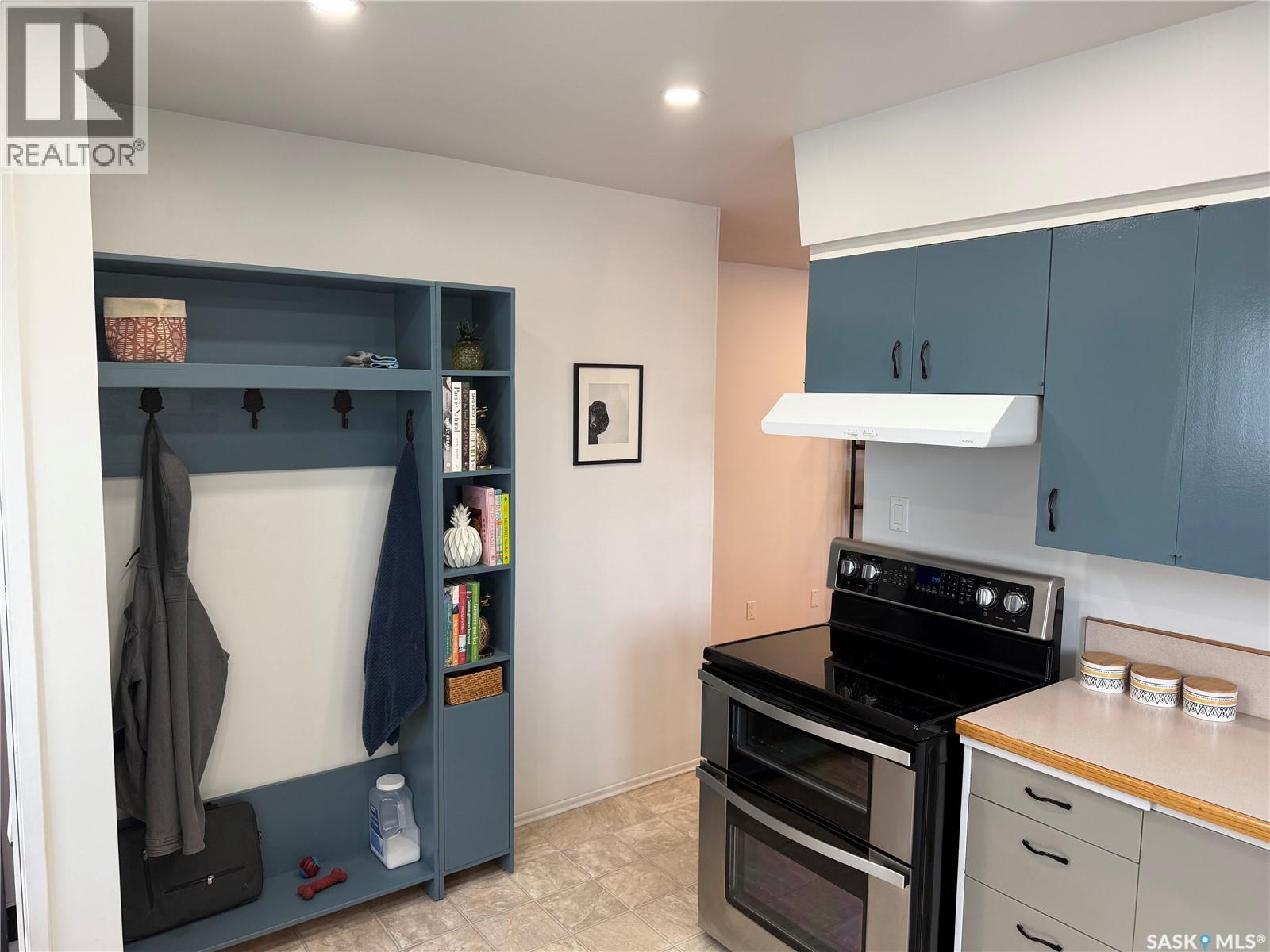 407 5th STREET E - Image 5