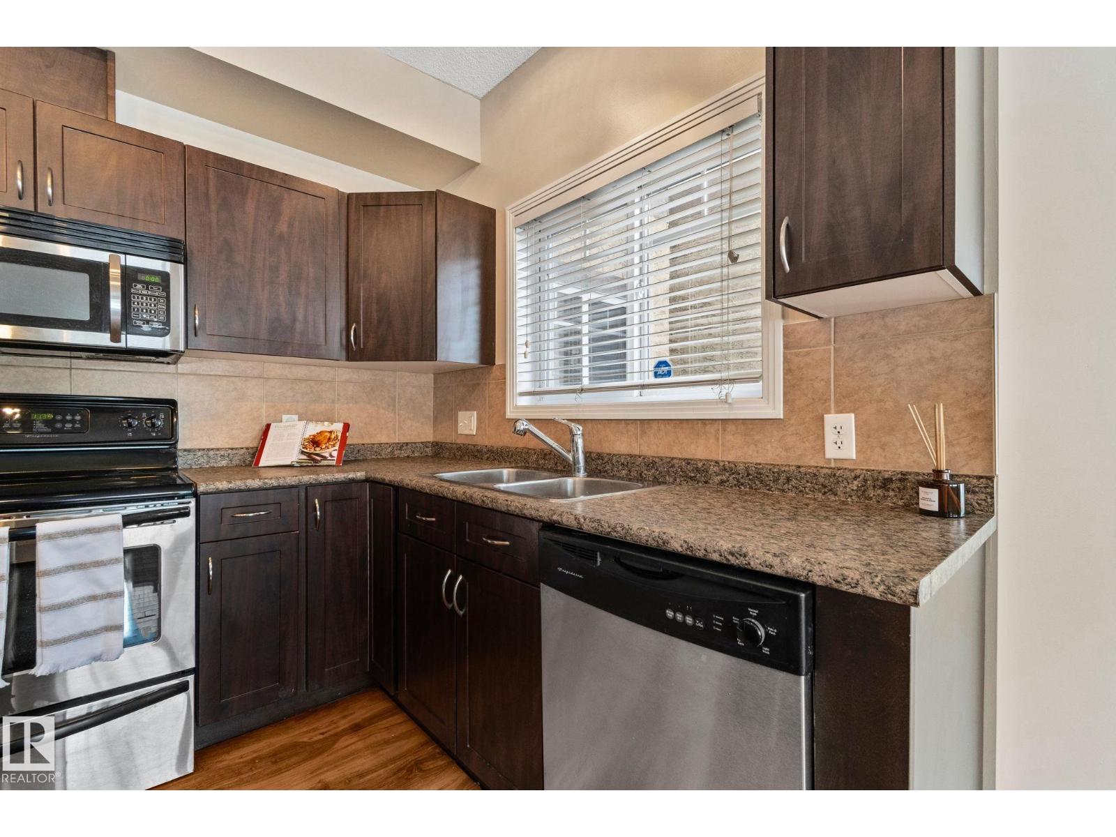 #120 8931 156 ST NW - 16