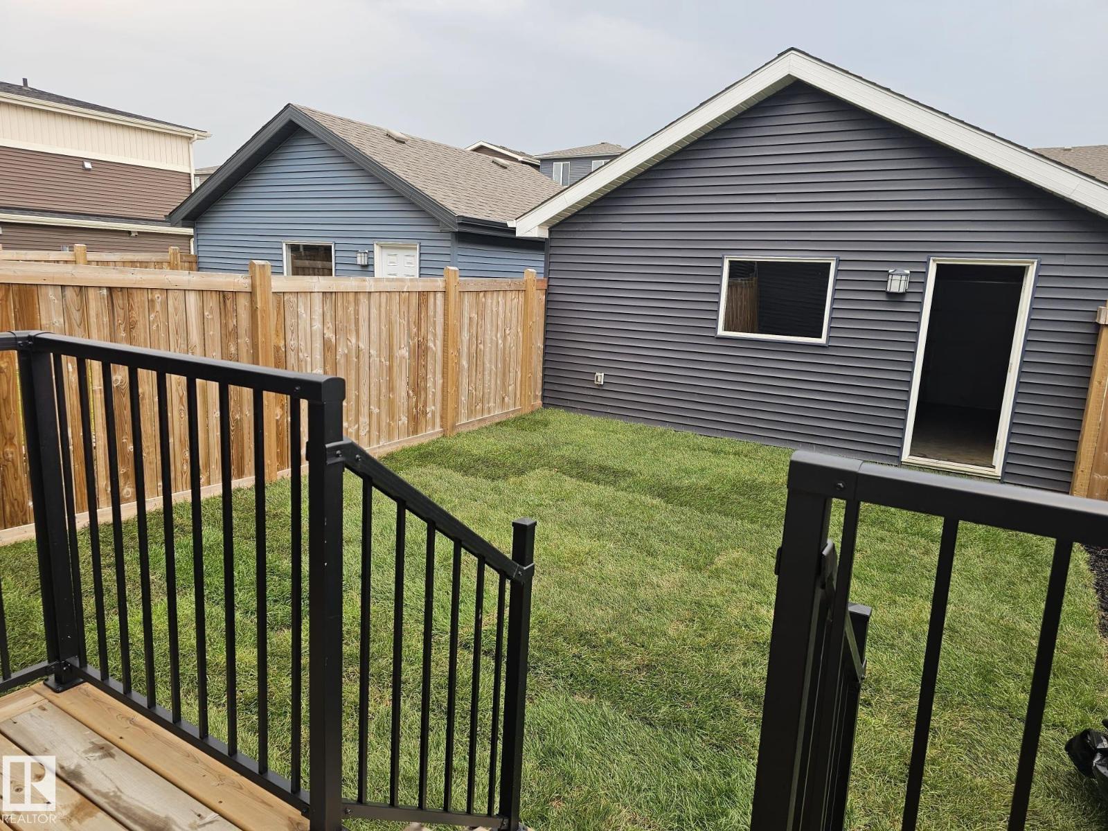 1534 PLUM CIRCLE CI SW - 44