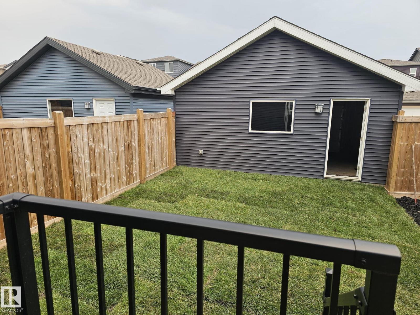 1534 PLUM CIRCLE CI SW - 41