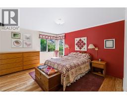 4pc Bathroom - 3954 Valleyview Road, Penticton, BC V2A8V8 Photo 16