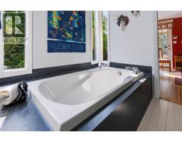 3954 Valleyview Road, Penticton, BC V2A8V8 Photo 18