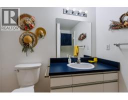 3954 Valleyview Road, Penticton, BC V2A8V8 Photo 25