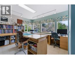 Bedroom - 3954 Valleyview Road, Penticton, BC V2A8V8 Photo 14