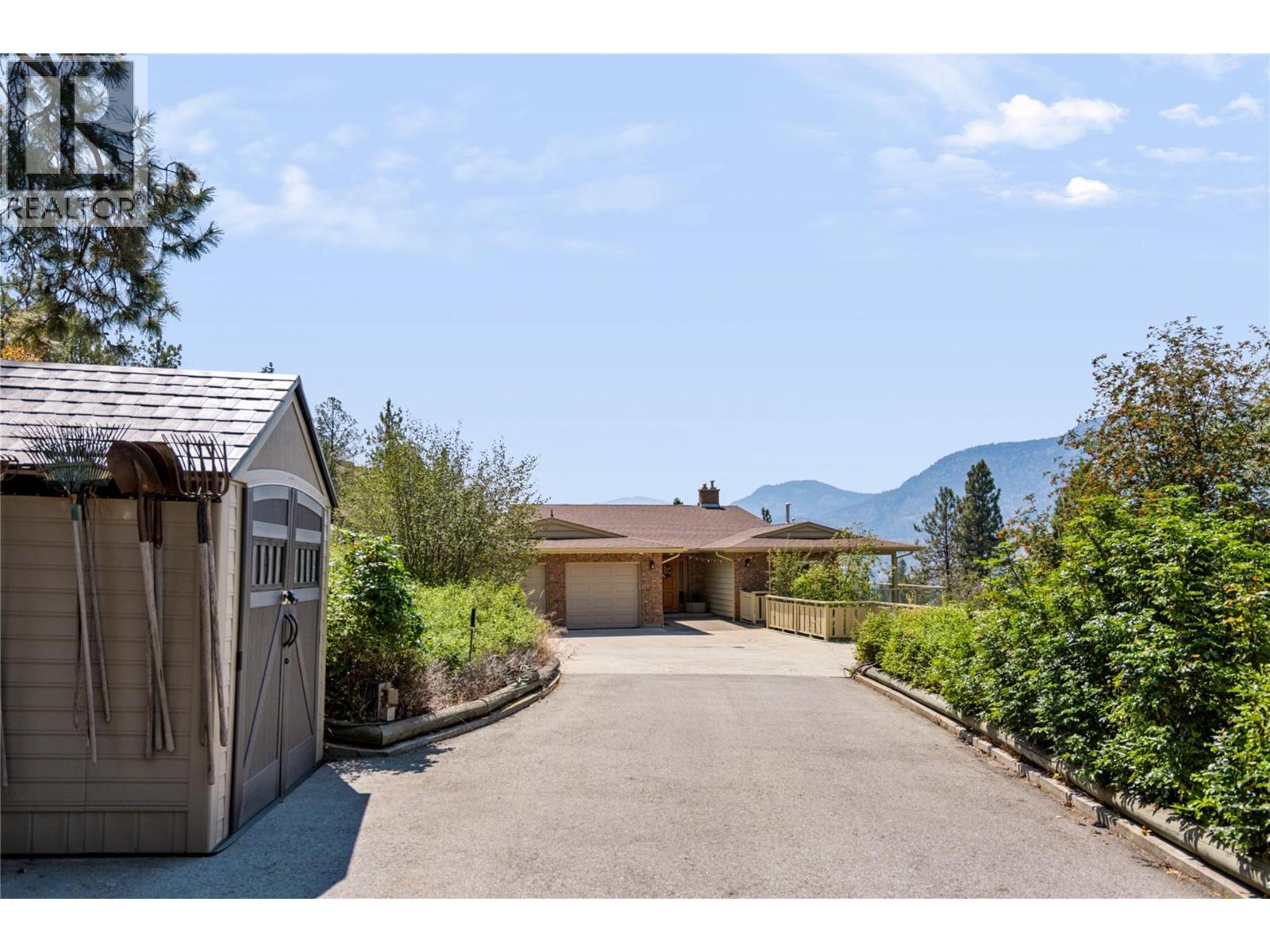 3954 Valleyview Road - 42