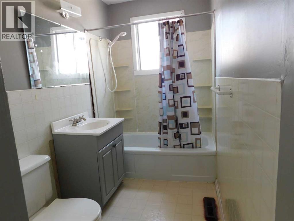 122 44 Avenue W - Image 13