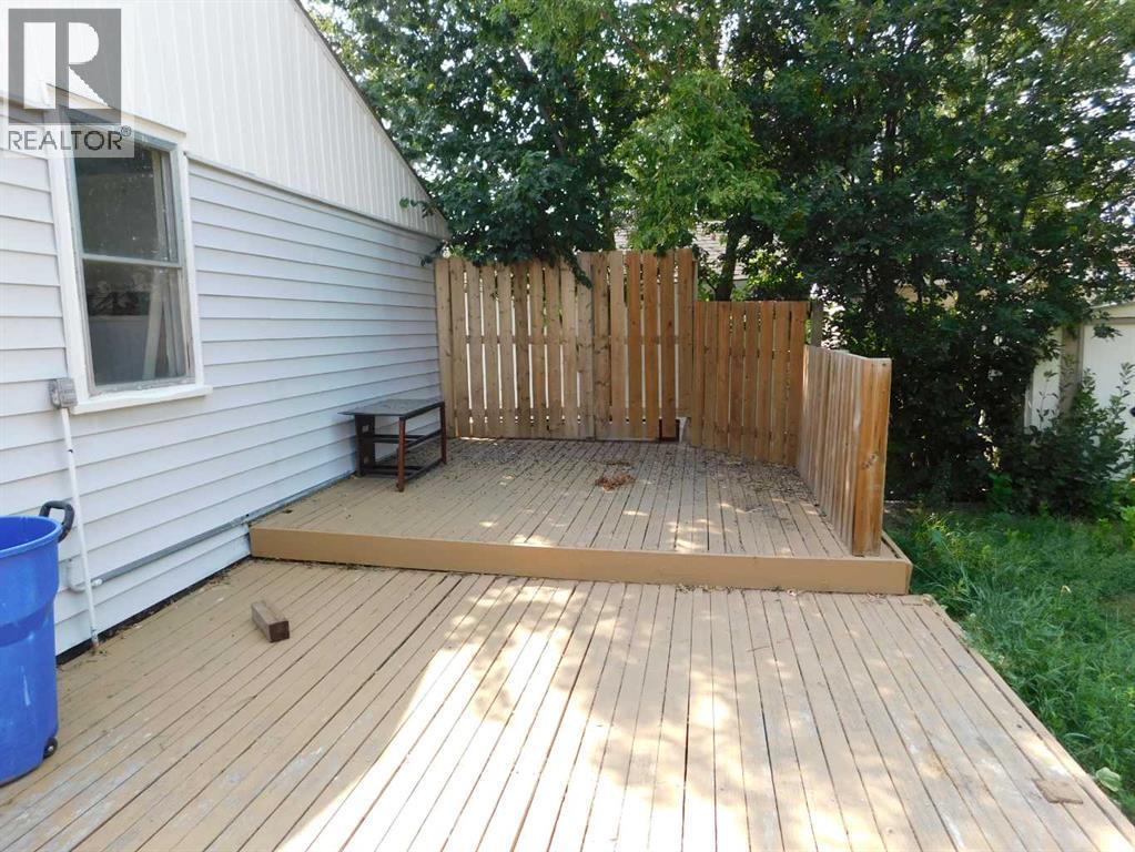 122 44 Avenue W - Image 22