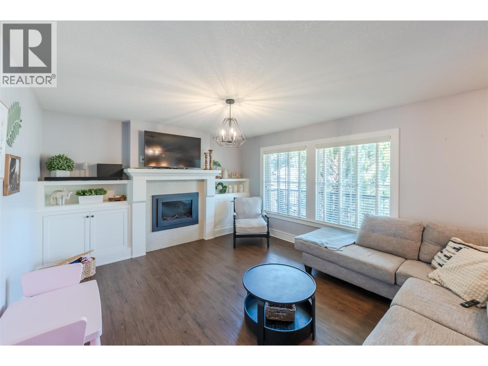 1507 Wharf Street, Summerland