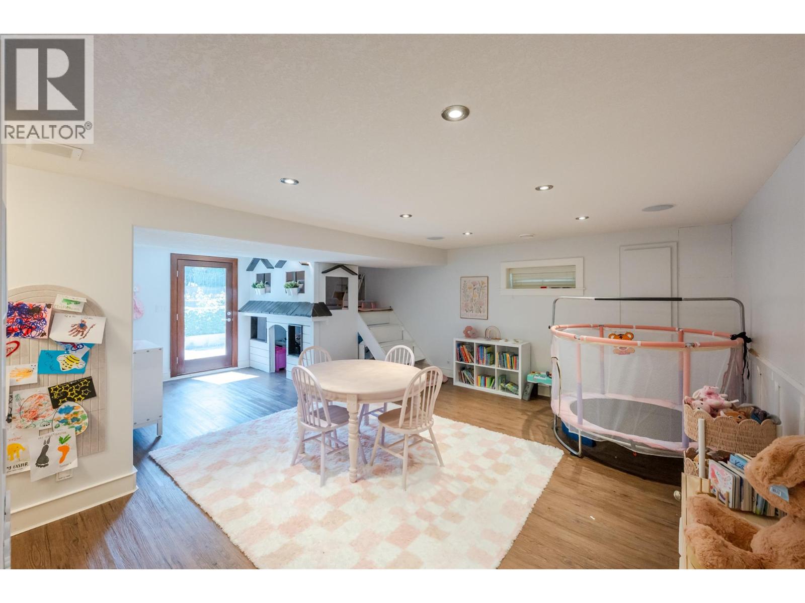 1507 Wharf Street, Summerland