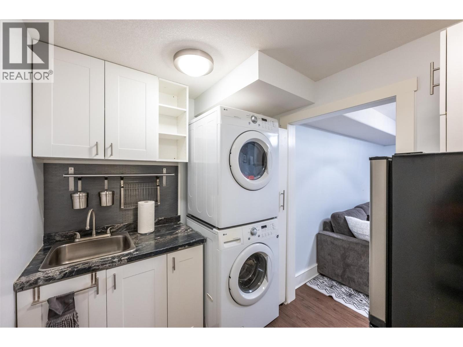 1507 Wharf Street, Summerland