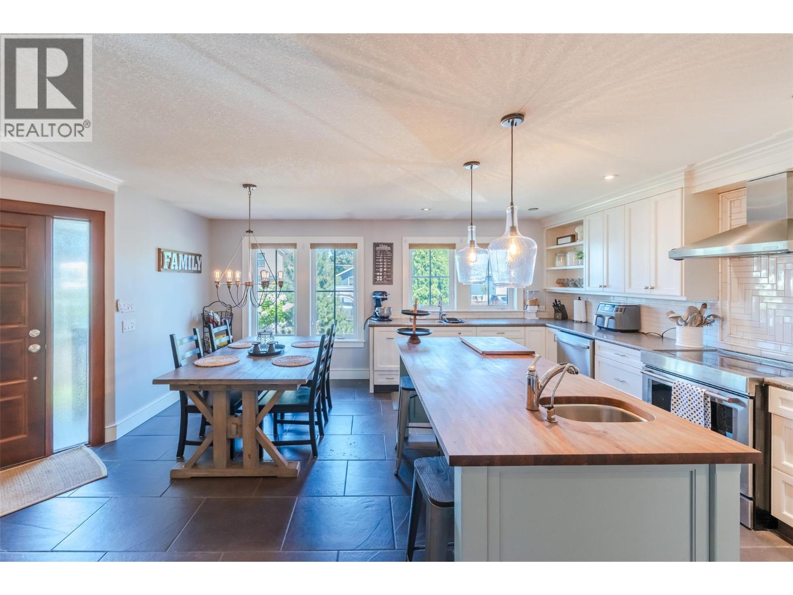1507 Wharf Street, Summerland