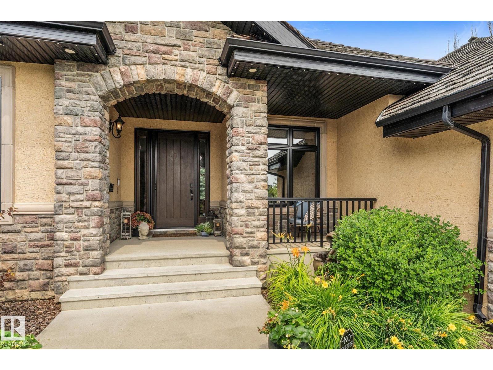 #52 Riverstone Close - 5