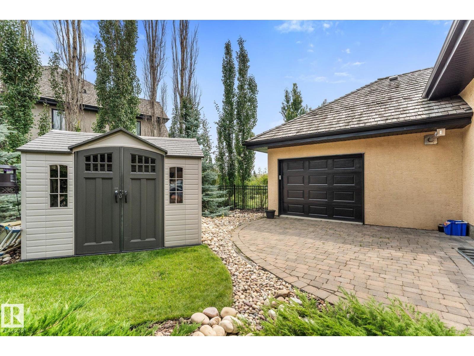 #52 Riverstone Close - 59