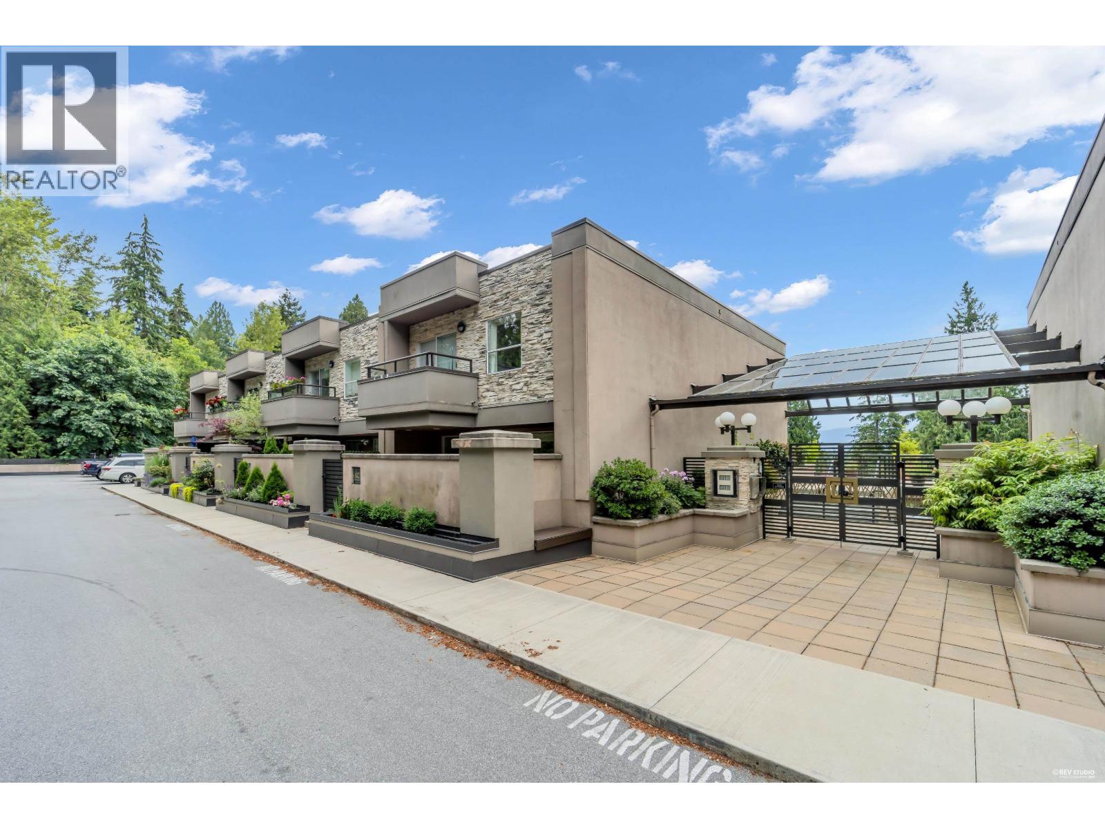 Photo of 604 1500 OSTLER COURT 34
