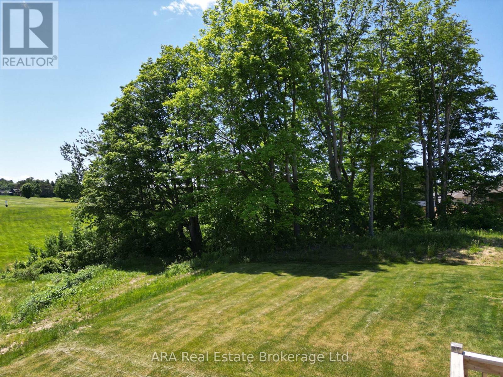 #33 2 HILTON LANE - 16