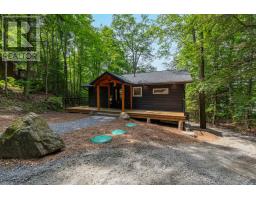 Bedroom 2 - 1023 Strachan Point Road, Muskoka Lakes), ON P0C1A0 Photo 6