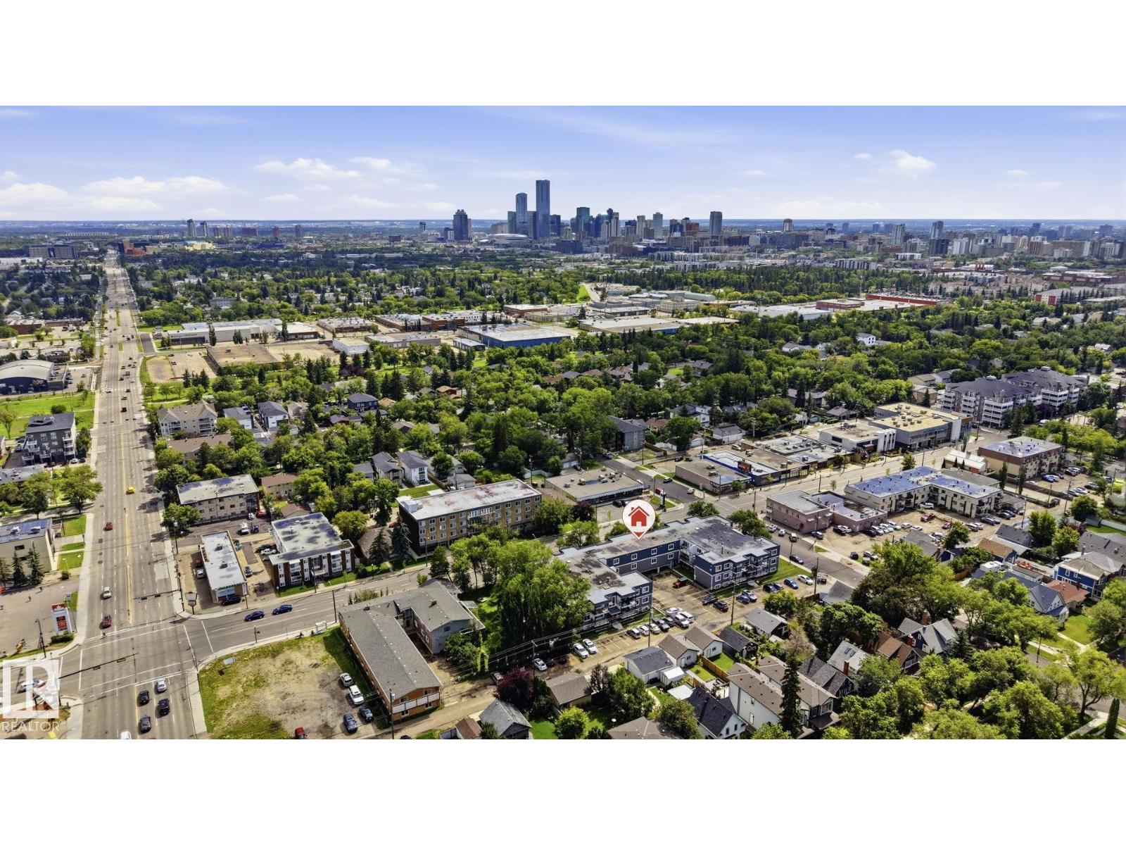 #15 11008 124 ST NW - 16