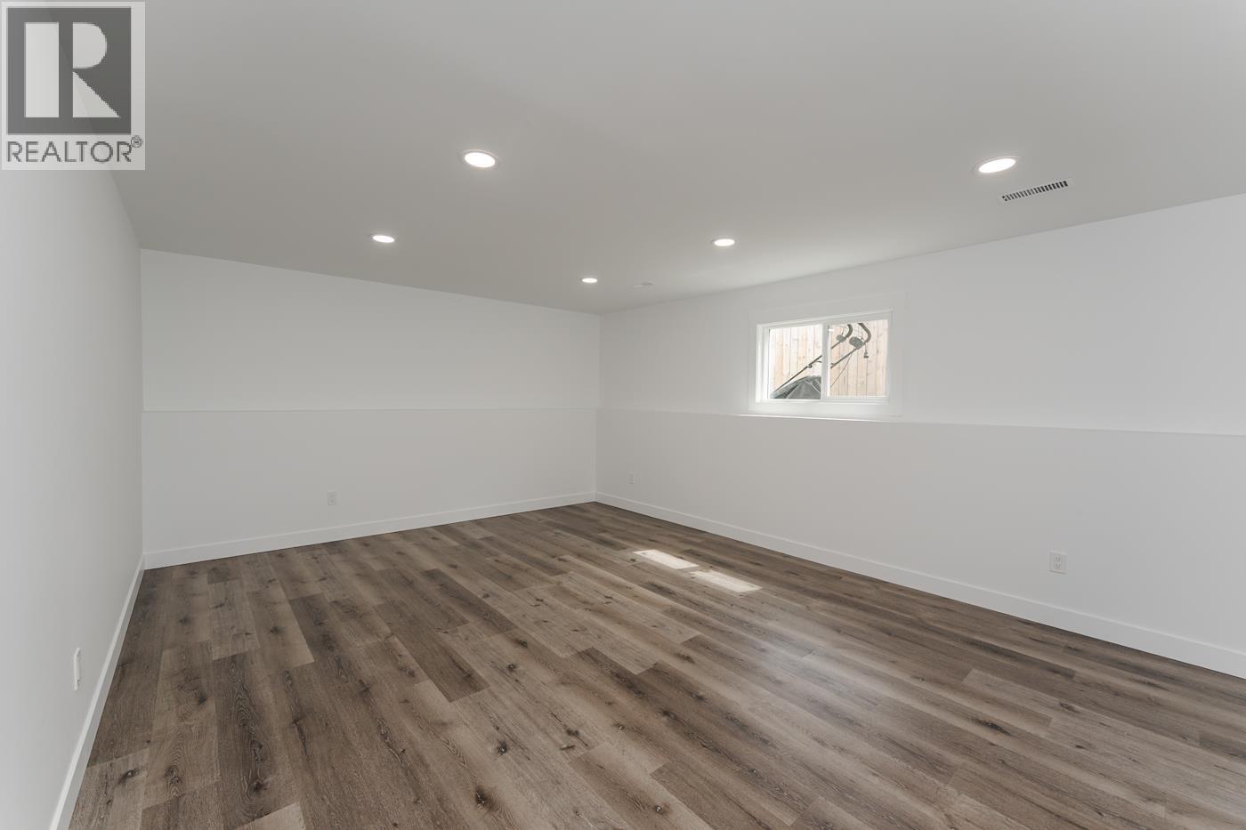 Photo 21 of 28 — 8976 TATLOW PLACE · Prince George, BC