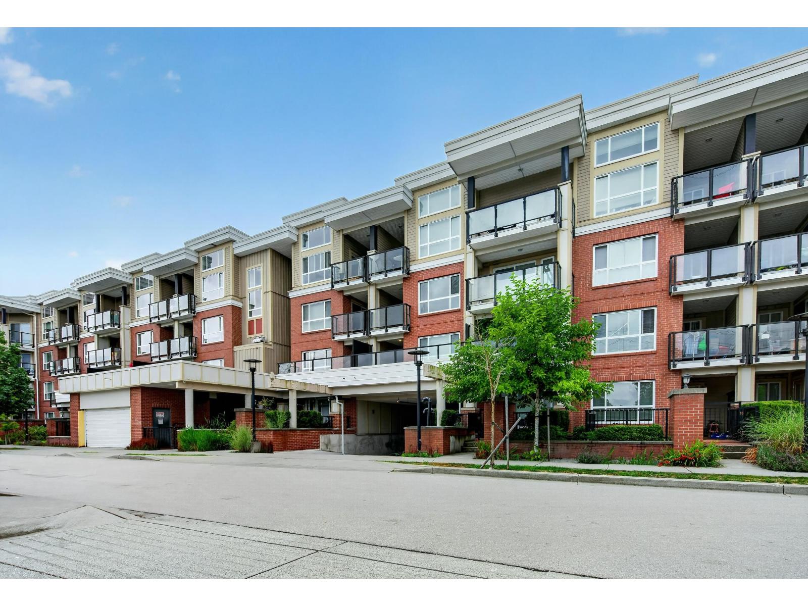 204 10688 140 STREET, Surrey — photo 3