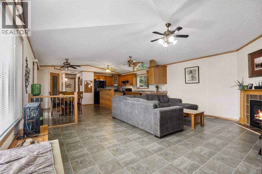 573042 Range Road 102 - Image 14