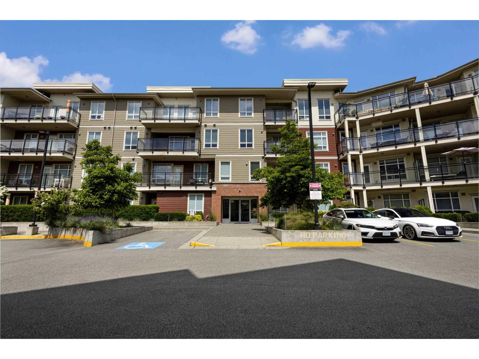 1 Bed, 1 Bath House for Sale in Langley – D301 20211 66 AVENUE, Langley – MLS# R3152710 - Image 2