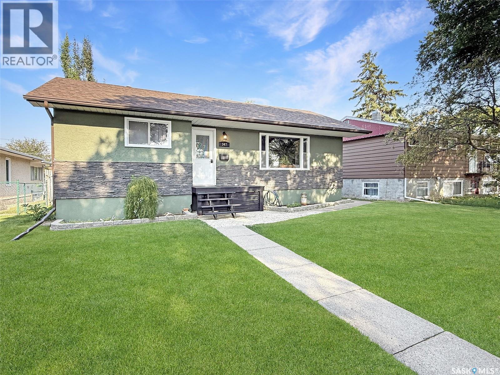 347 3rd AVENUE SE - 1