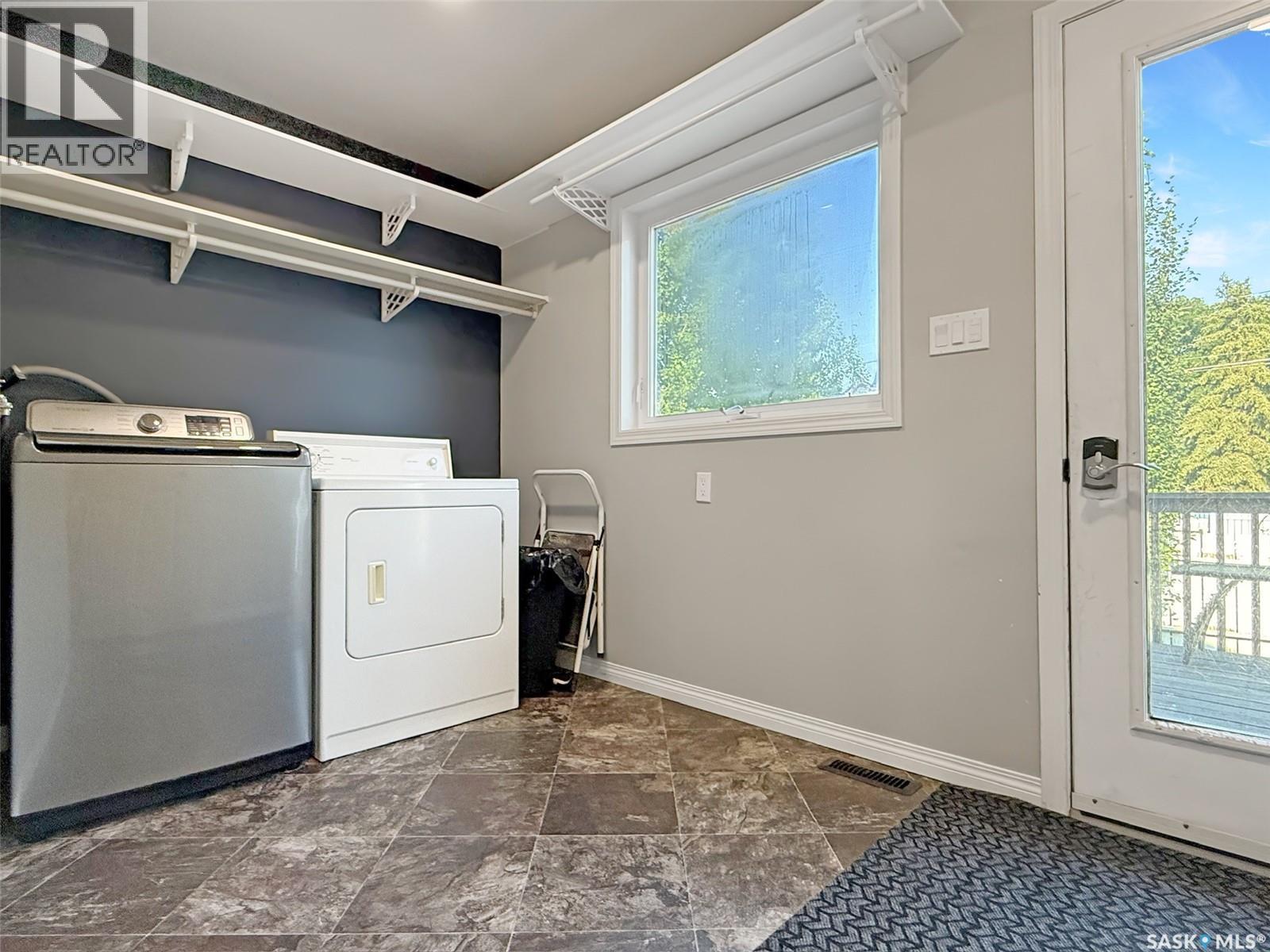 347 3rd AVENUE SE - 18