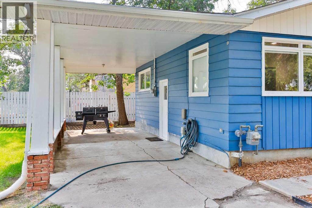 5334 45 Avenue - 20