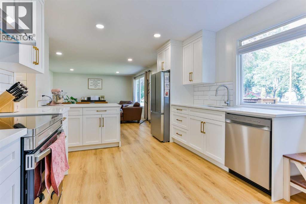 5334 45 Avenue - Image 5