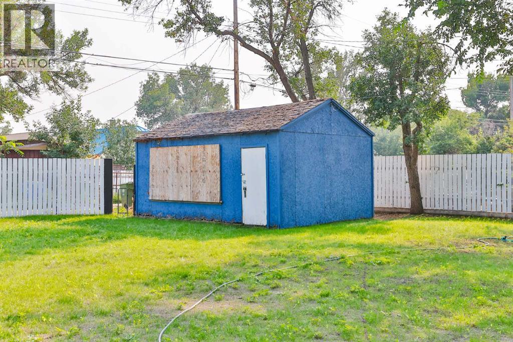 5334 45 Avenue - 19