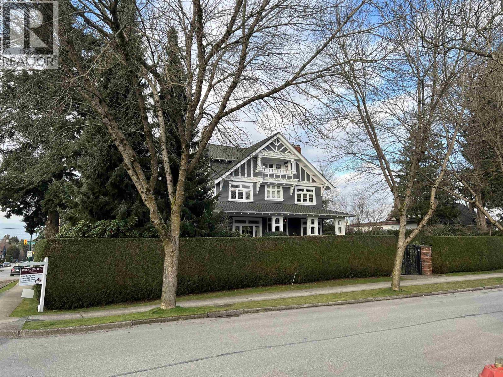 6 Bed, 8 Bath House for Sale in Vancouver – 1799 CEDAR CRESCENT, Vancouver – MLS# R3153158