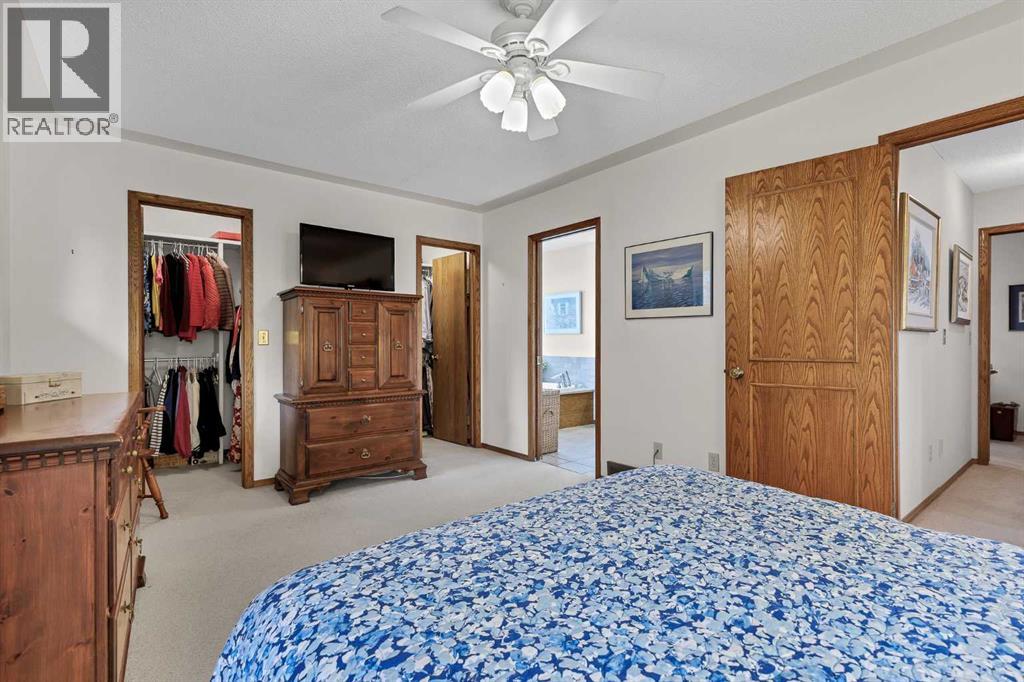 22 Varsity Estates View NW - Image 18