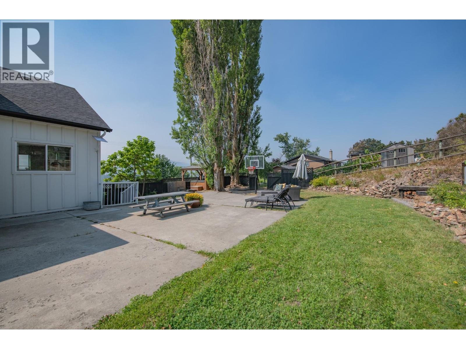 9211 6 Highway - Image 68