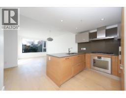1581 W 57th Avenue, Vancouver, BC V6P0H7 Photo 9
