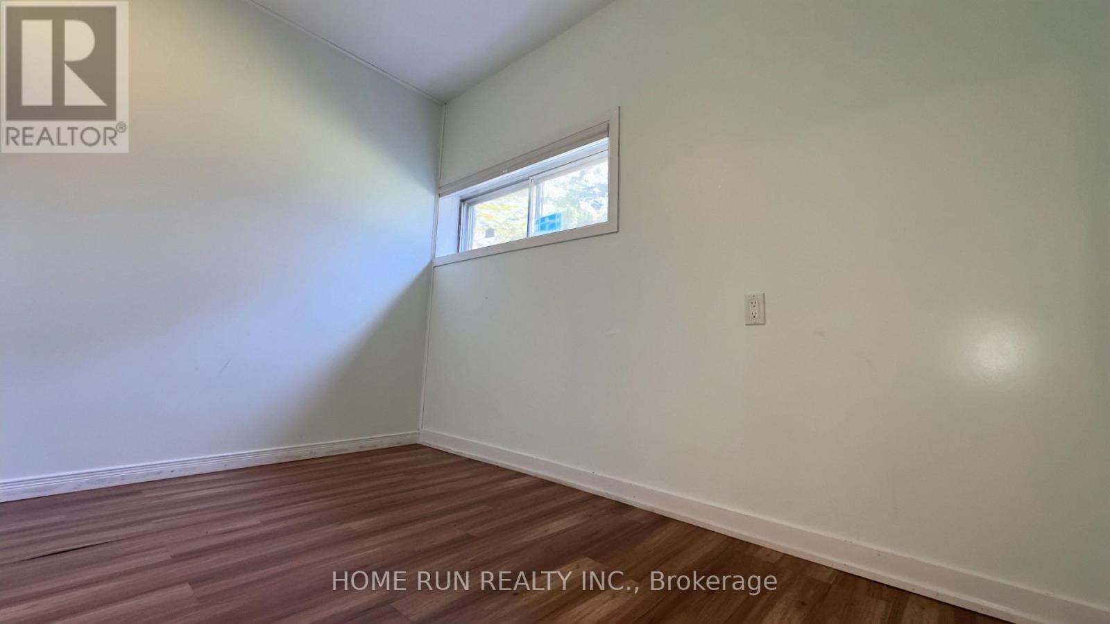 3 Bath Retail for Rent in Ottawa – 1939 ST. JOSEPH BOULEVARD, Ottawa – MLS# X13642608 - Image 14