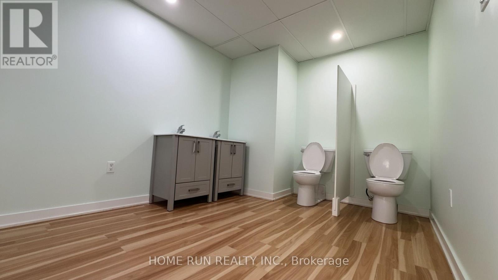 3 Bath Retail for Rent in Ottawa – 1939 ST. JOSEPH BOULEVARD, Ottawa – MLS# X13642608 - Image 17