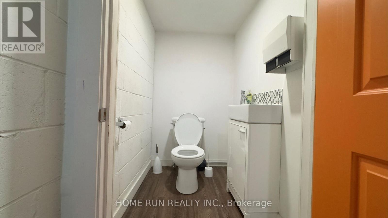 3 Bath Retail for Rent in Ottawa – 1939 ST. JOSEPH BOULEVARD, Ottawa – MLS# X13642608 - Image 18