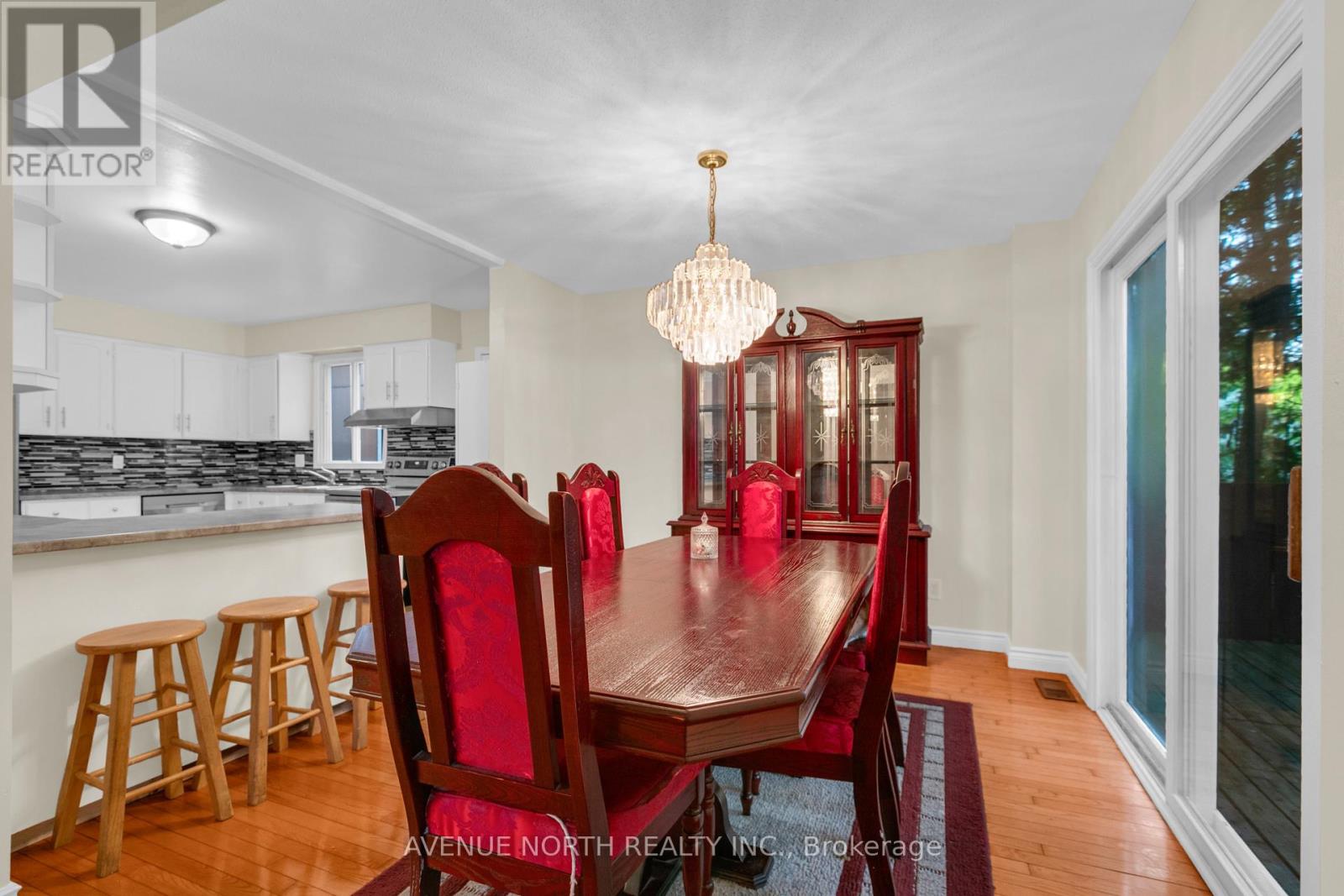 3 Bed, 3 Bath House for Sale in Ottawa – 23 BLUEGRASS DRIVE, Ottawa – MLS# X13642618 - Image 15