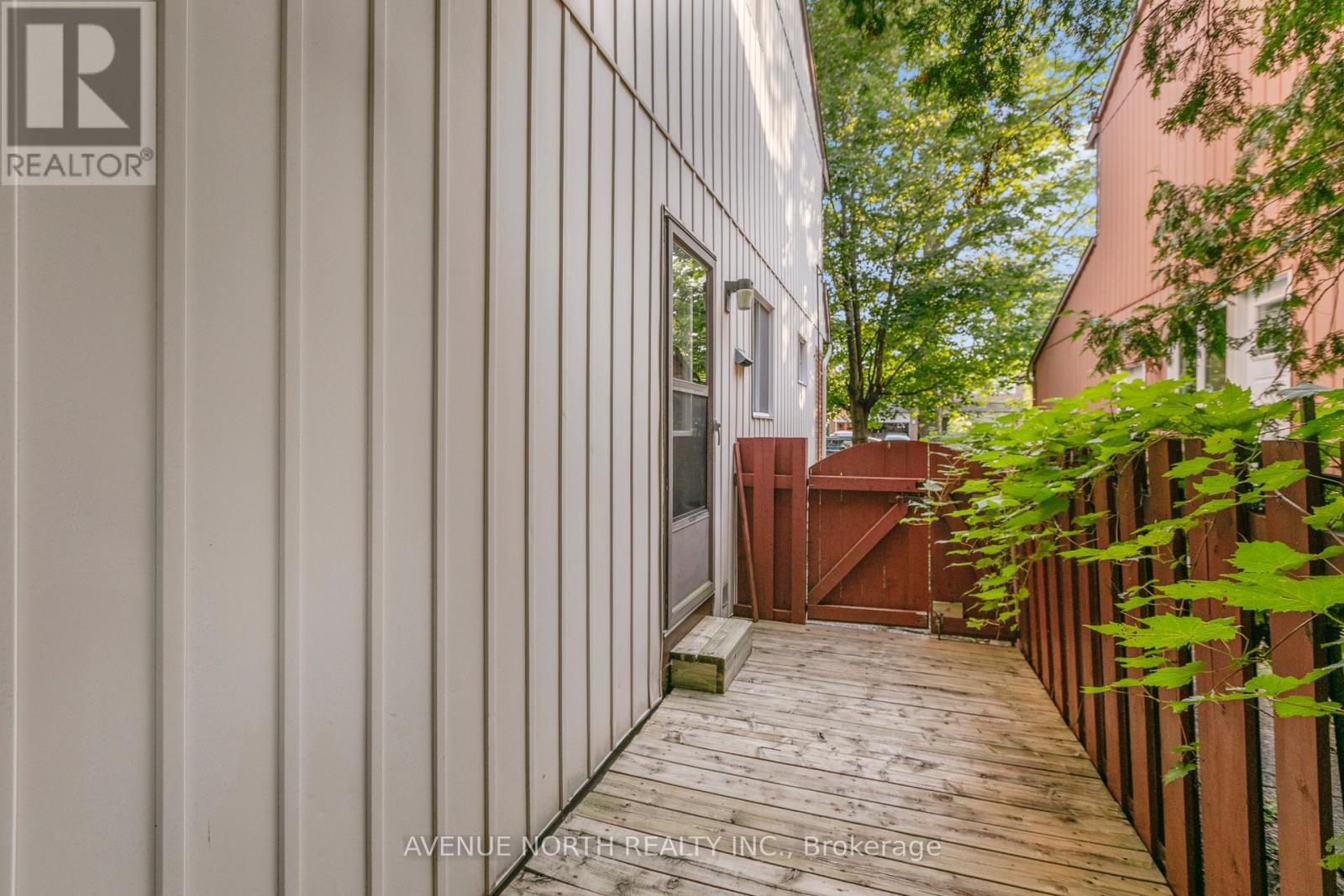 3 Bed, 3 Bath House for Sale in Ottawa – 23 BLUEGRASS DRIVE, Ottawa – MLS# X13642618 - Image 42