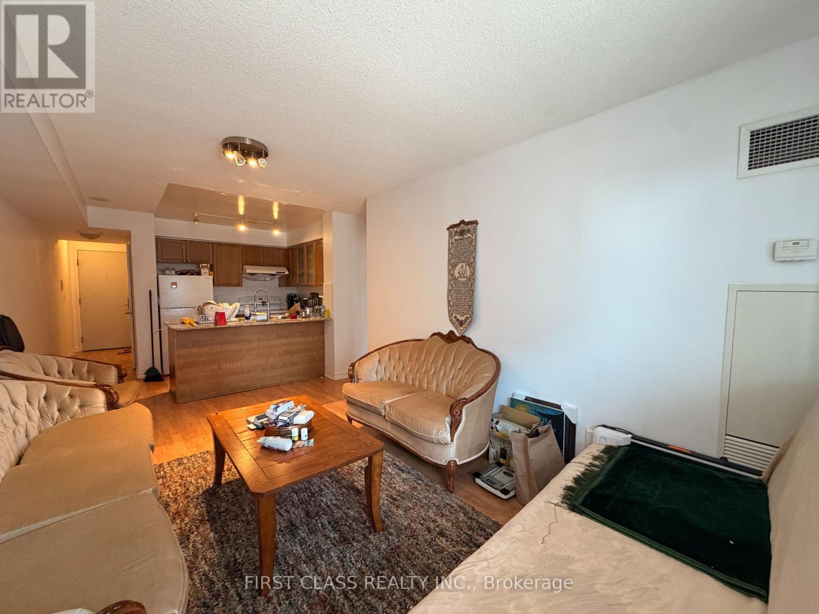 Photo of 761 Bay Street
