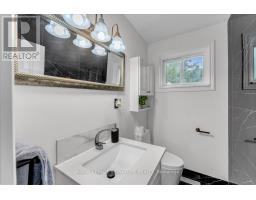 Kitchen - 530 Brentwood Avenue, Oshawa, ON L1G2T1 Photo 13