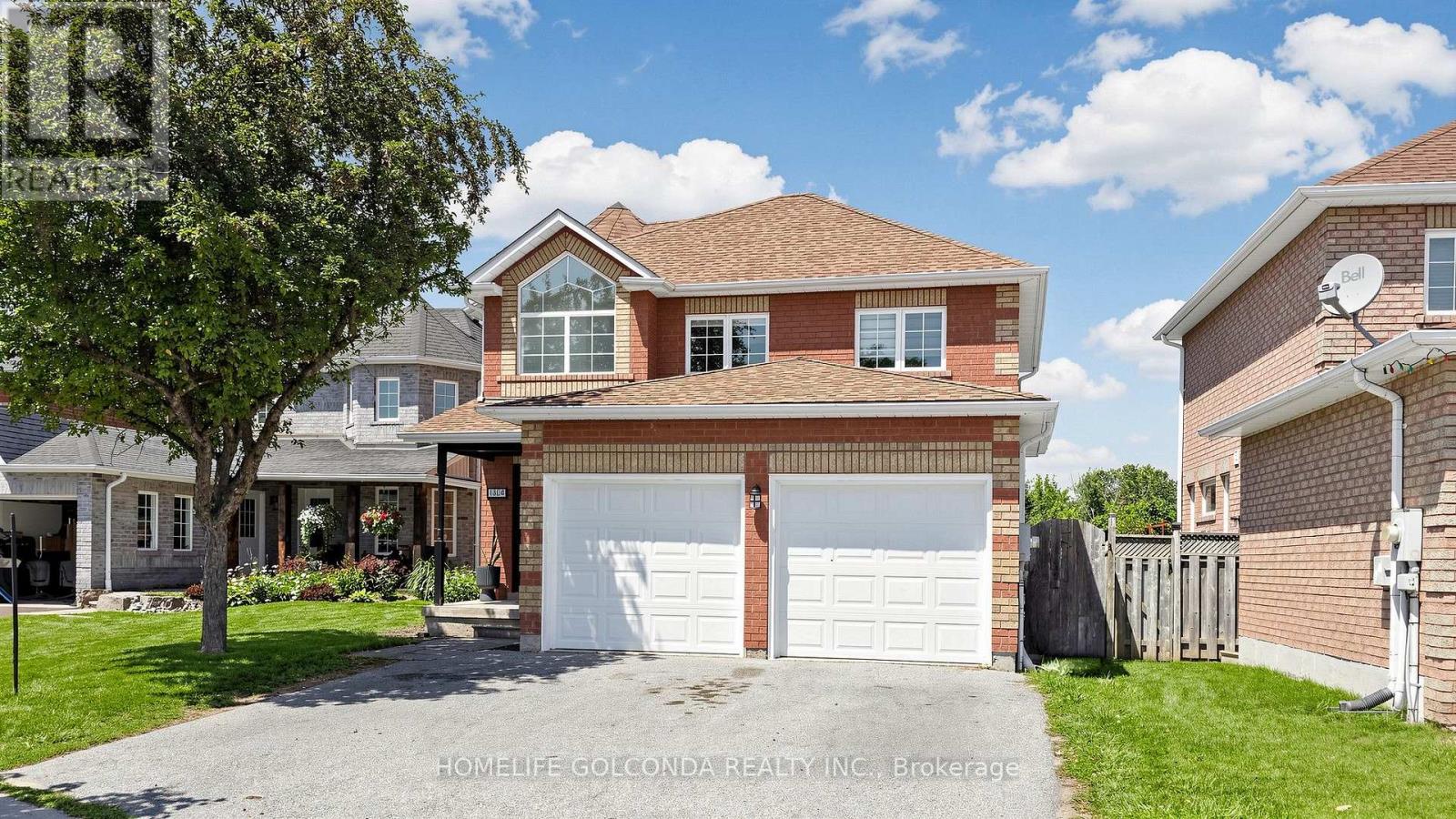 1304 VINCENT CRESCENT - 1