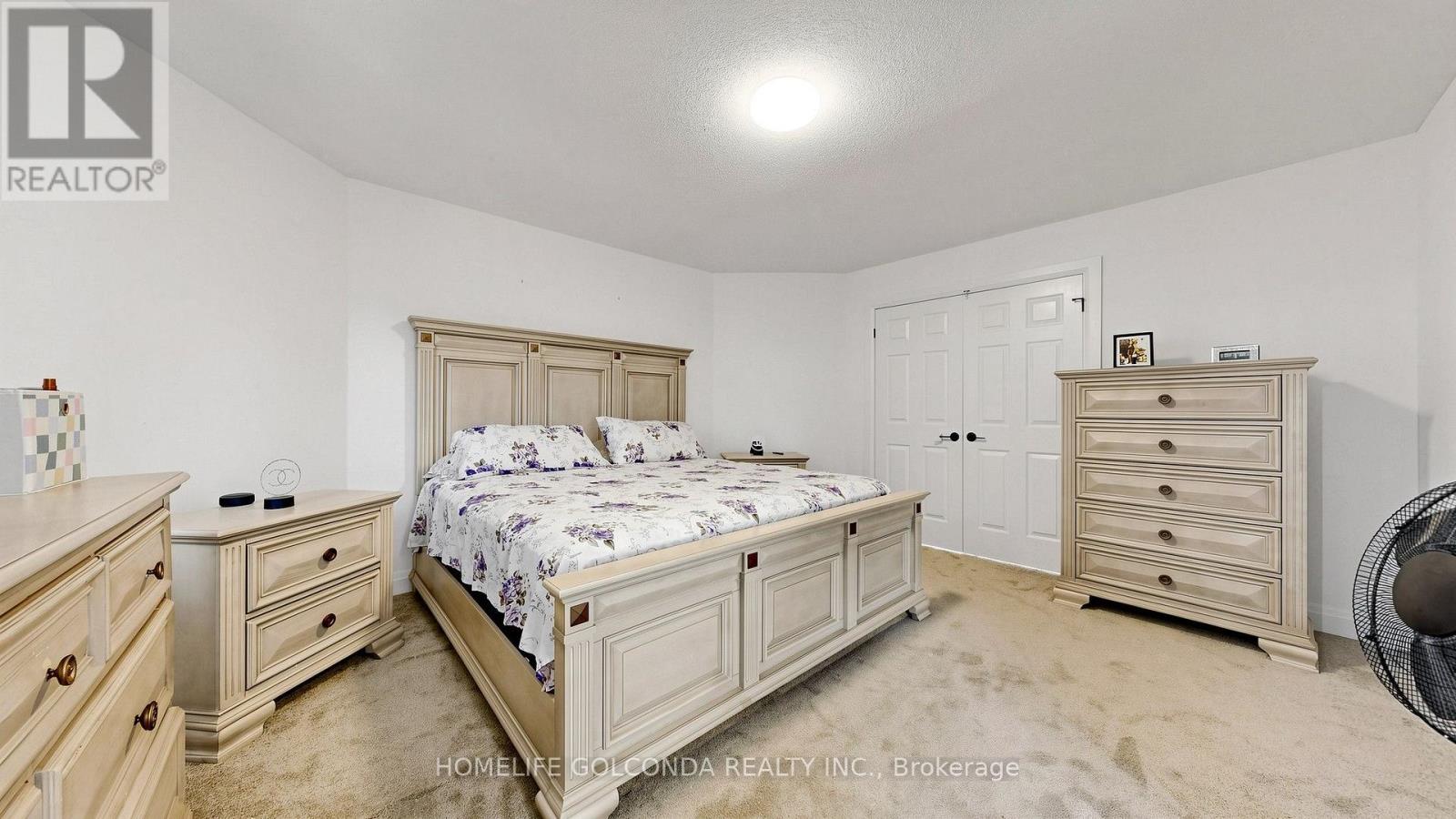 1304 VINCENT CRESCENT - 22