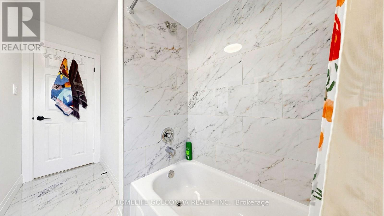 1304 VINCENT CRESCENT - 35