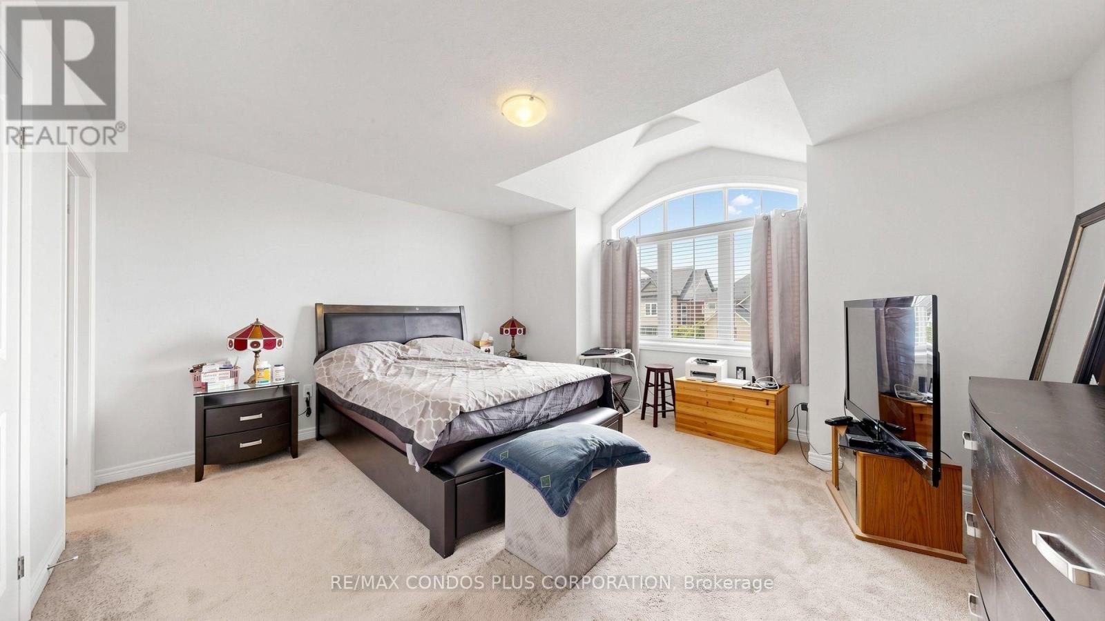 951 LARTER STREET - 36